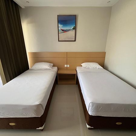 Hotel Century Пангандаран Экстерьер фото