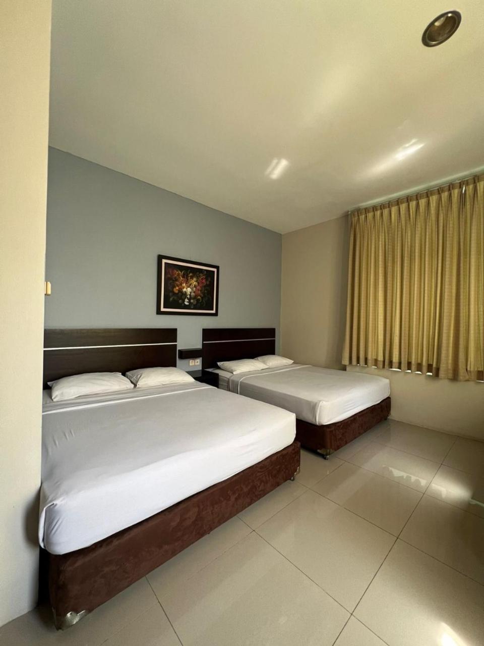 Hotel Century Пангандаран Экстерьер фото