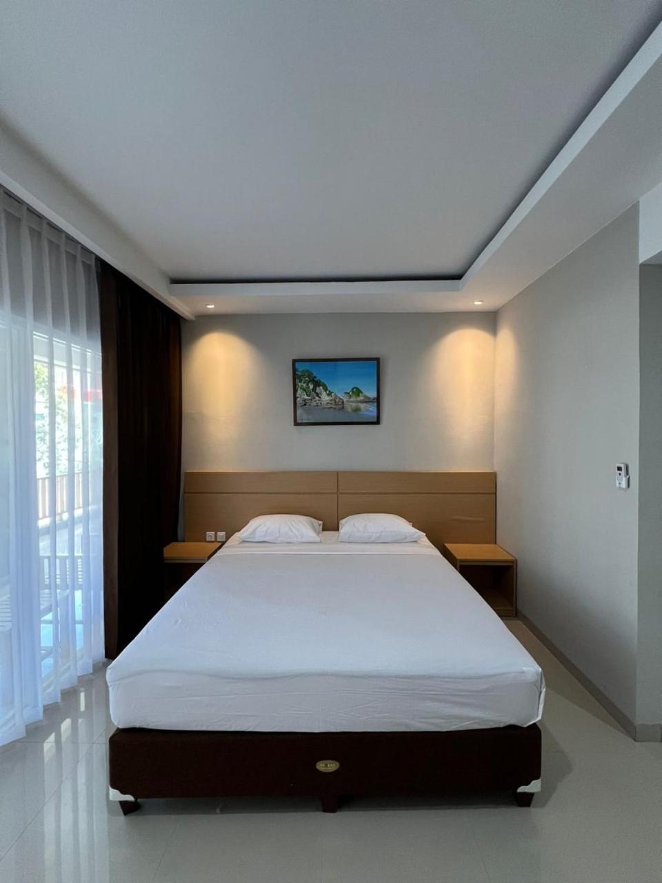 Hotel Century Пангандаран Экстерьер фото