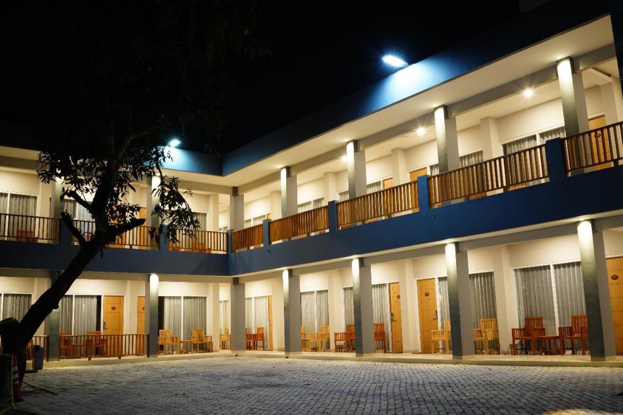 Hotel Century Пангандаран Экстерьер фото