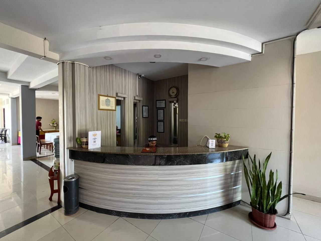 Hotel Century Пангандаран Экстерьер фото