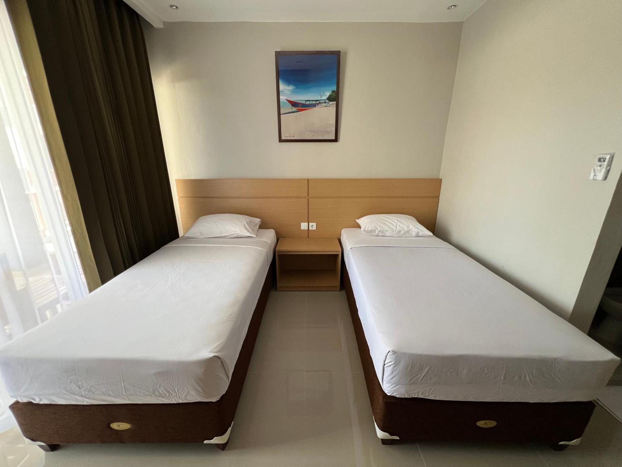 Hotel Century Пангандаран Экстерьер фото